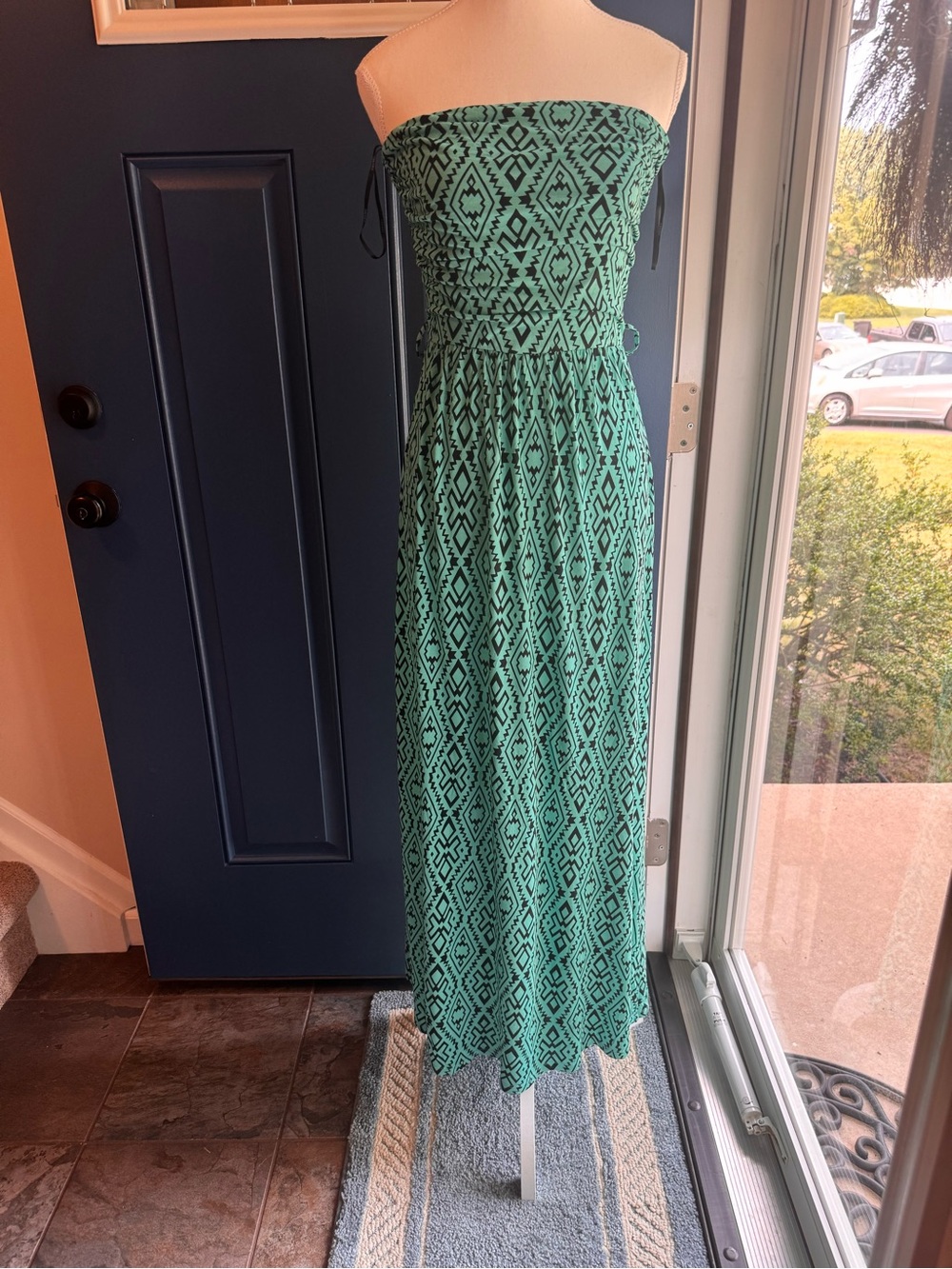 Forever 21 Teal & Black Strapless Aztec-Print Maxi Dress